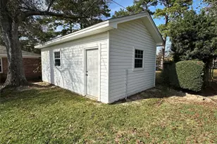 113 Carriage Ln, Silsbee, TX 77656 - Photo 19