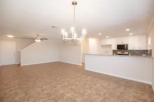 8034 Chasewood Dr, Houston, TX 77489 - Photo 9