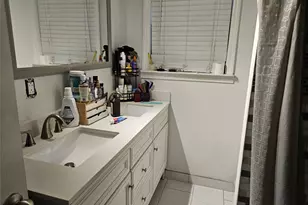 121 Norview Dr, Houston, TX 77022 - Photo 9