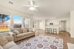 4107 Twin Lakes Tr, Pearland, TX 77584 - Photo 9