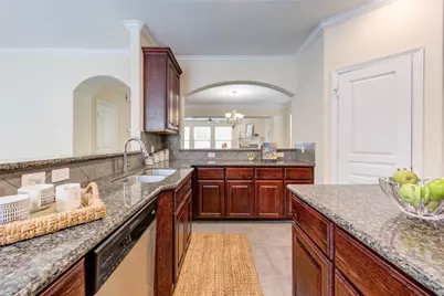 2607 Enclave At Shady Acres Court, Houston, TX 77008 - Photo 17