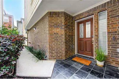 2607 Enclave At Shady Acres Court, Houston, TX 77008 - Photo 7