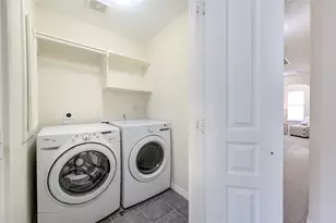 2607 Enclave At Shady Acres Ct, Houston, TX 77008 - Photo 27