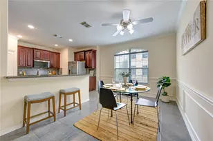 2607 Enclave At Shady Acres Ct, Houston, TX 77008 - Photo 15