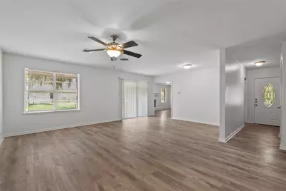 1102 Avenue C, Sweeny, TX 77480 - Photo 3