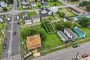 3909 Winnie Rear St, Galveston, TX 77550 - Photo 1