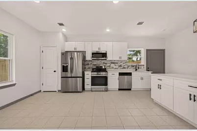 8306 Tidwell Road, Houston, TX 77028 - Photo 3