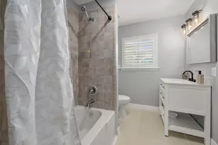 6910 Cayton St, Houston, TX 77061 - Photo 25