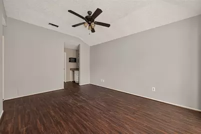10318 Buffalo Bend Drive, Houston, TX 77064 - Photo 13