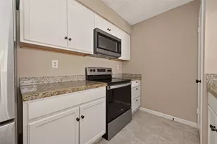 10318 Buffalo Bend Dr, Houston, TX 77064 - Photo 7