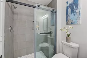 5742 Cartagena St, Houston, TX 77035 - Photo 17