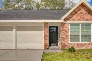 5742 Cartagena St, Houston, TX 77035 - Photo 3