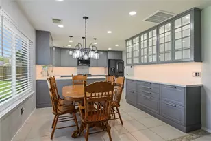 207 Fox Springs Ct, Dickinson, TX 77539 - Photo 15