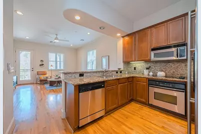 58 Briar Hollow Lane #303, Houston, TX 77027 - Photo 7