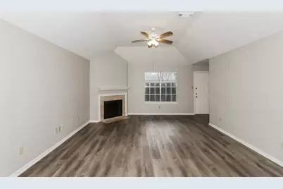 16907 Dusty Mill Drive E, Sugar Land, TX 77498 - Photo 3