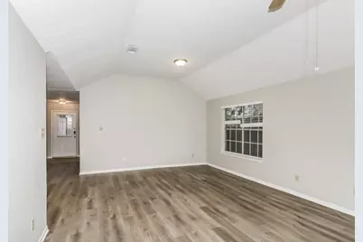 16907 Dusty Mill Drive E, Sugar Land, TX 77498 - Photo 5