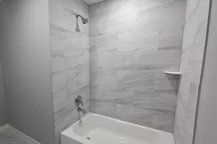 8654 Tilgham St, Houston, TX 77029 - Photo 11