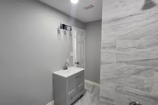 8654 Tilgham St, Houston, TX 77029 - Photo 5