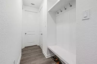 12331 Palmetto Drive, Mont Belvieu, TX 77523 - Photo 3