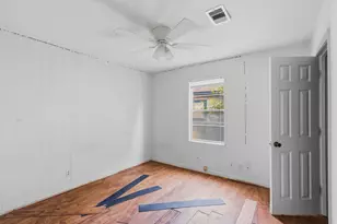 2326 12th Ave N, Texas City, TX 77590 - Photo 7