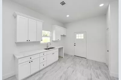 14387 Half Circle Street, Splendora, TX 77372 - Photo 13