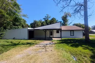 4103 Fuqua St, Bacliff, TX 77518 - Photo 5