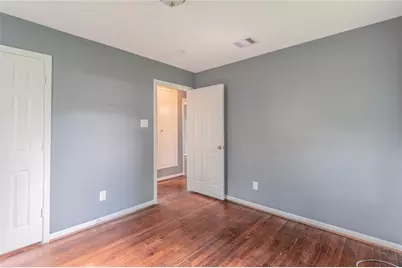 5407 Thrush Drive, Houston, TX 77033 - Photo 11