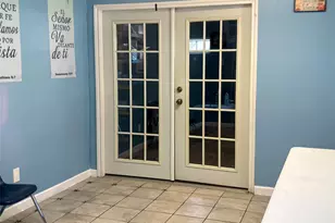 6122 Jessamine St, Houston, TX 77081 - Photo 9