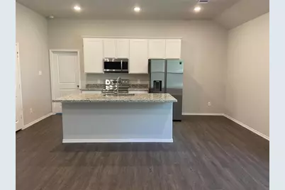 801 Crystal River Road, Conroe, TX 77316 - Photo 3