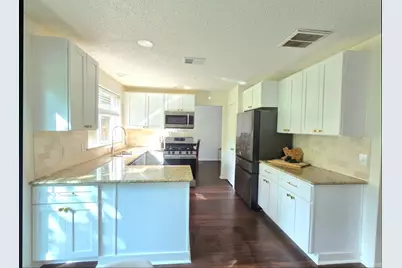 23 Sheep Meadow Place, The Woodlands, TX 77381 - Photo 15