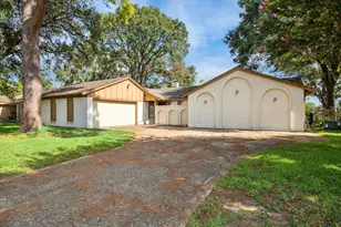 5423 Bent Bough Ln, Houston, TX 77088 - Photo 5