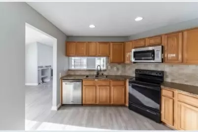 2135 Collingsfield Drive, Sugar Land, TX 77478 - Photo 7