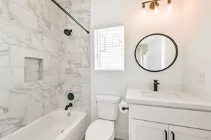 1039 W 24th St, Houston, TX 77008 - Photo 9