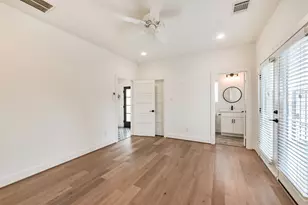 1039 W 24th St, Houston, TX 77008 - Photo 7
