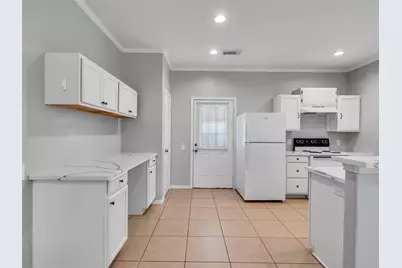 104 Longstreet Road #2, Willis, TX 77378 - Photo 11