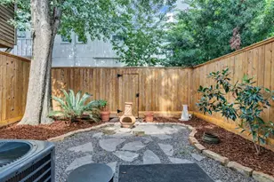 2012 McDuffie St, Houston, TX 77019 - Photo 13