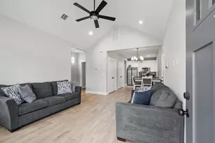 16322 Crockett Martin Ests Dr, Conroe, TX 77306 - Photo 3