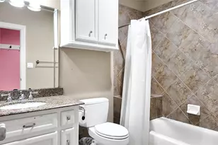 12527 Old Oaks Dr, Houston, TX 77024 - Photo 43