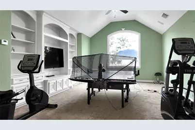 12527 Old Oaks Dr, Houston, TX 77024 - Photo 39