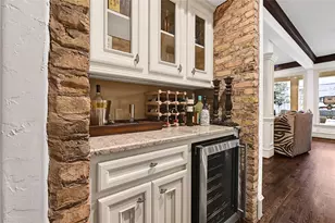 12527 Old Oaks Dr, Houston, TX 77024 - Photo 9