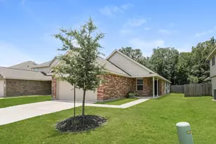 8526 Middleton Oaks Cir, Houston, TX 77028 - Photo 3