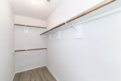 8526 Middleton Oaks Circle, Houston, TX 77028 - Photo 11