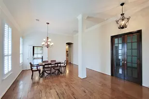 18419 W Morgans Bend Dr, Cypress, TX 77433 - Photo 7