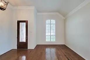 18419 W Morgans Bend Dr, Cypress, TX 77433 - Photo 3