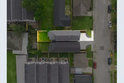 1305 Amundsen St N, Houston, TX 77009 - Photo 25