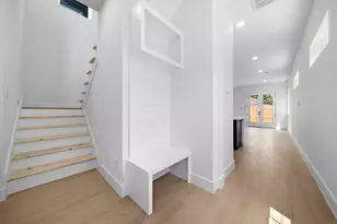 1305 Amundsen St N, Houston, TX 77009 - Photo 5