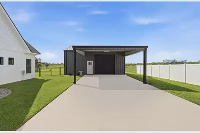 523 Dayspring, Victoria, TX 77904 - Photo 5