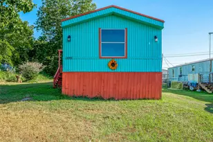 13202 Hilltop Ct, Willis, TX 77318 - Photo 5