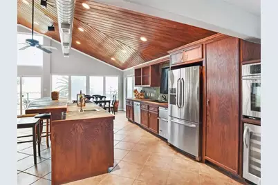 2302 Ave Avenue N, Dickinson, TX 77539 - Photo 13
