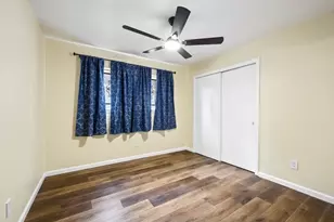 4910 Teton St, Houston, TX 77033 - Photo 19